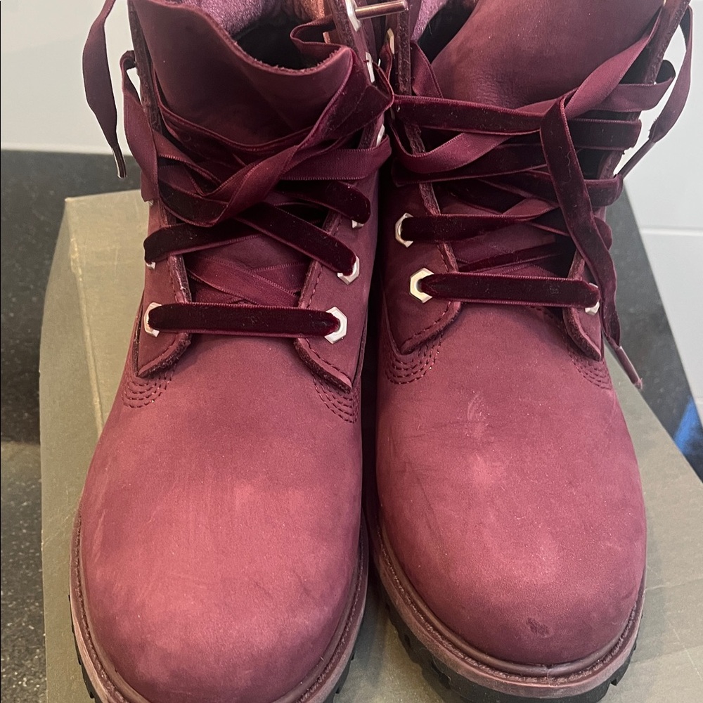 Timberland Women's 6-Inch Premium Boots - Picture 5 of 7